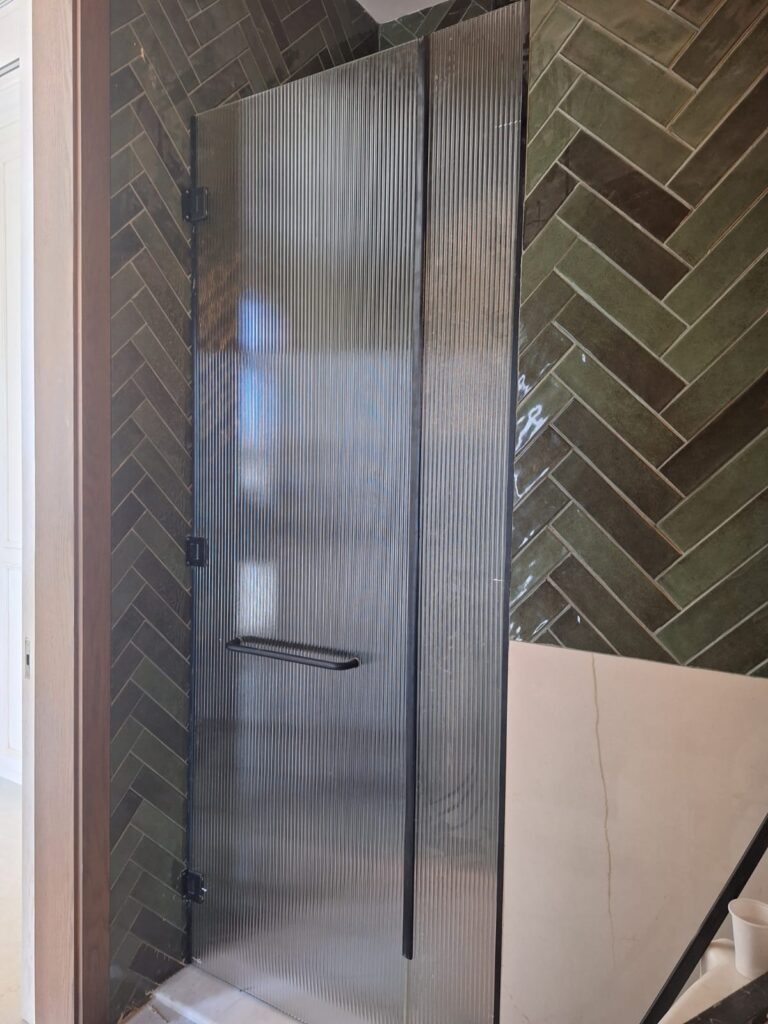Al kashif washroom glass Service