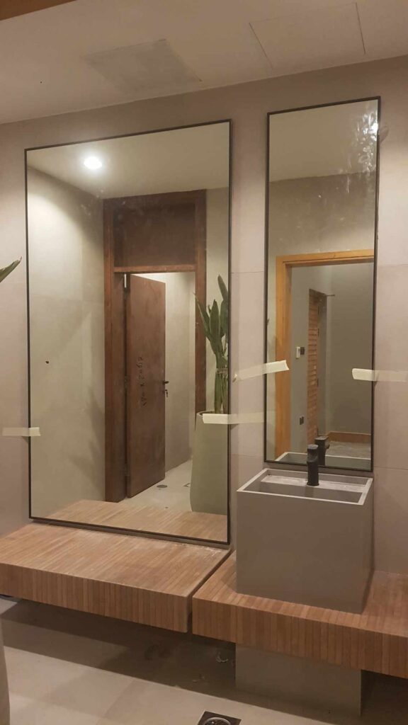 Al kashif washroom glass Service